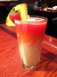Piña Strawberry receta,Piña Strawberry bebida,Piña Strawberry coctel
