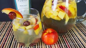 preparar bañada Moscato,bebida bañada Moscato,coctel bañada Moscato